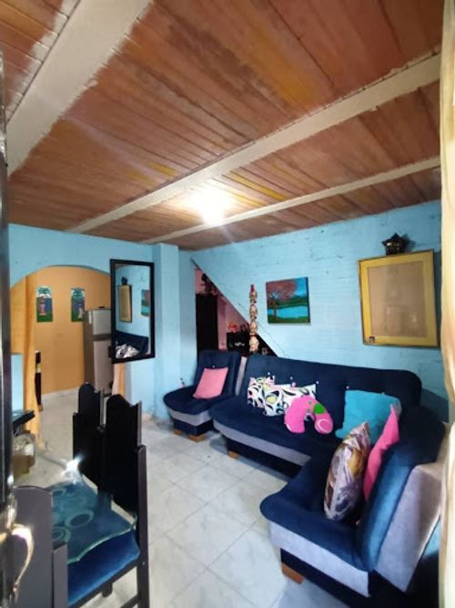 Casa de 6 alcobas en venta en La Francia, Pereira, 185 m² · foto 2 de 24