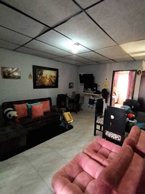 Casa de 6 alcobas en venta en La Francia, Pereira, 185 m² · foto 11 de 24