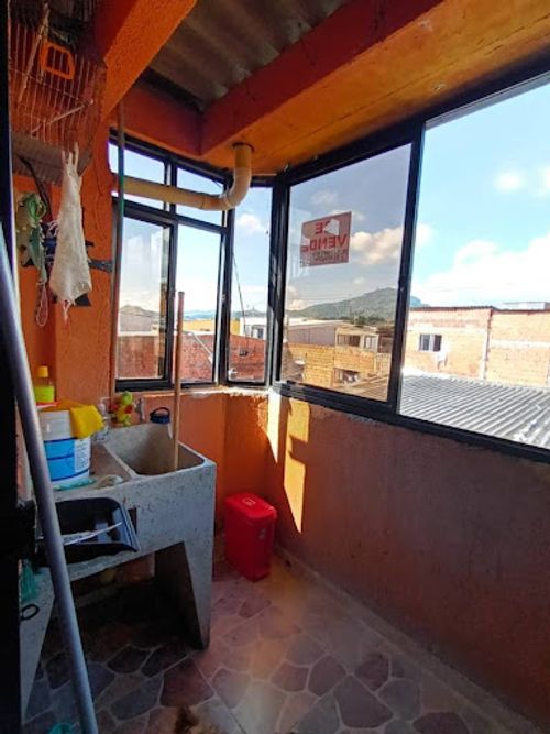 Casa de 6 alcobas en venta en La Francia, Pereira, 185 m² · foto 23 de 24