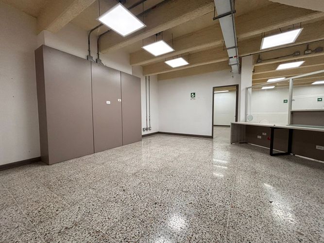 Oficina en arriendo en Zona Centro, Envigado, 175 m² · foto 4 de 13