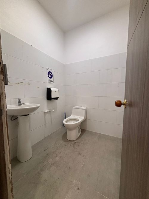Oficina en arriendo en Zona Centro, Envigado, 175 m² · foto 6 de 13
