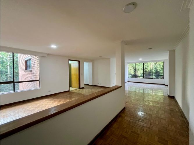Apartamento en venta en El Poblado, Medellín · foto 3 de 8