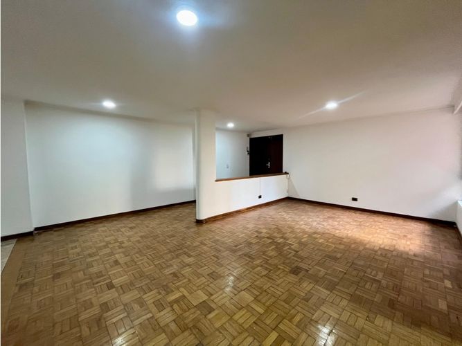 Apartamento en venta en El Poblado, Medellín · foto 4 de 8