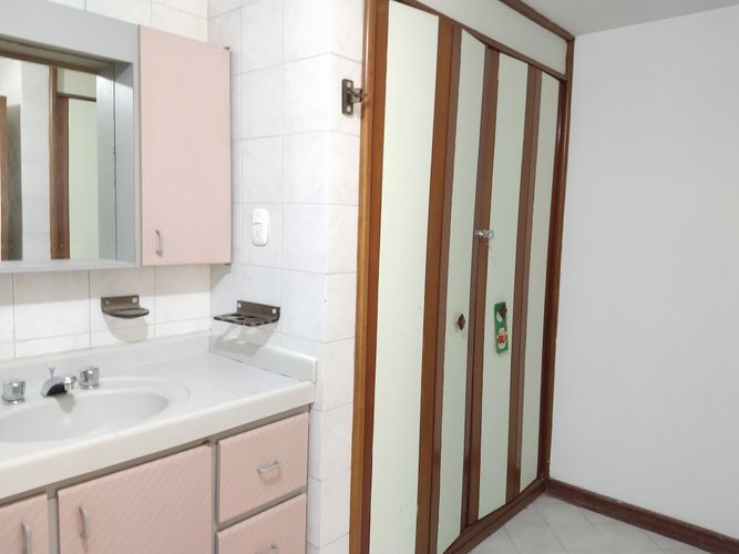 Apartamento de 4 alcobas en venta en Cabecera Del Llano, Bucaramanga, 120 m² · foto 11 de 17