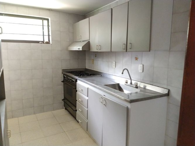 Apartamento de 4 alcobas en venta en Cabecera Del Llano, Bucaramanga, 120 m² · foto 3 de 17