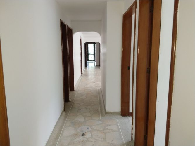Apartamento de 4 alcobas en venta en Cabecera Del Llano, Bucaramanga, 120 m² · foto 2 de 17