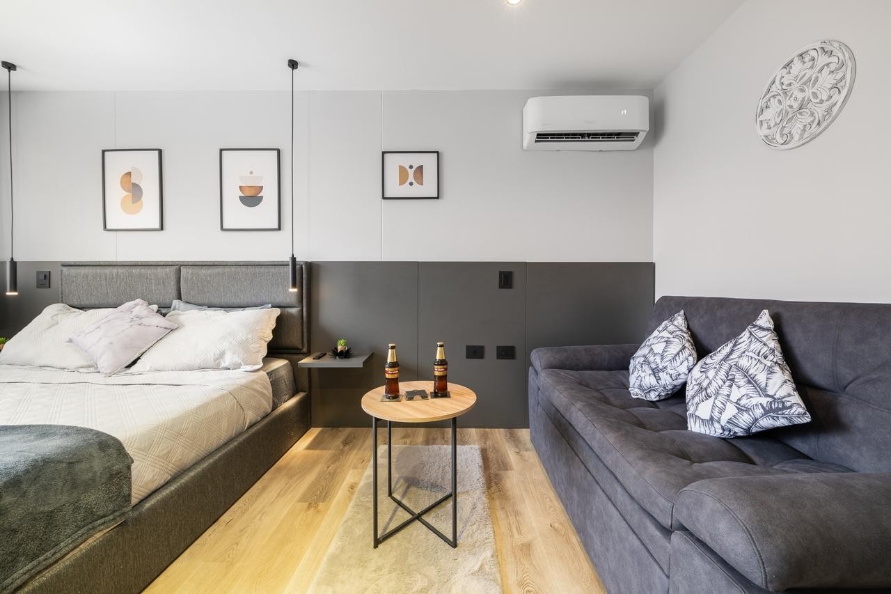 Apartamento en venta en La Aguacatala, Medellín · foto 2 de 12