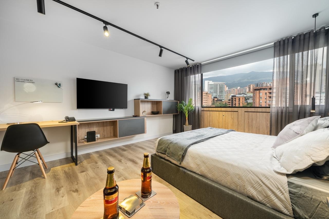Apartamento en venta en La Aguacatala, Medellín · foto 3 de 12