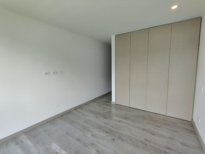 Apartamento de 2 alcobas en arriendo en El Poblado, Medellín, 103 m² · foto 7 de 15