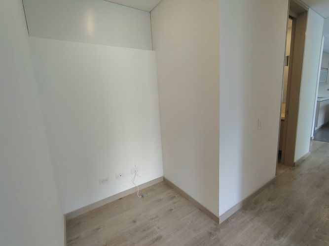 Apartamento de 2 alcobas en arriendo en El Poblado, Medellín, 103 m² · foto 10 de 15