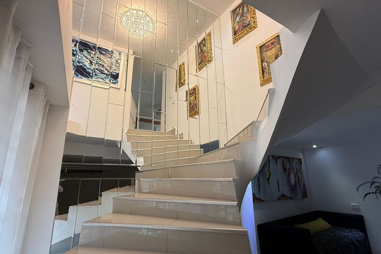 Casa de 5 alcobas en venta en Laureles, Medellín, 206 m² · foto 6 de 19
