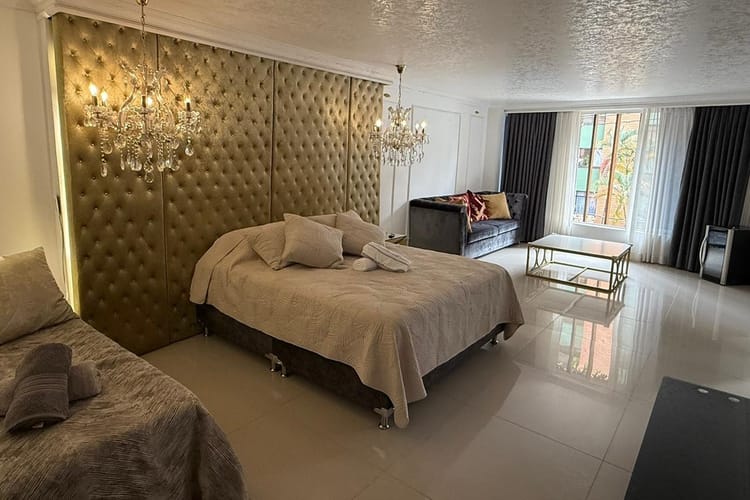 Casa de 5 alcobas en venta en Laureles, Medellín, 206 m² · foto 14 de 19