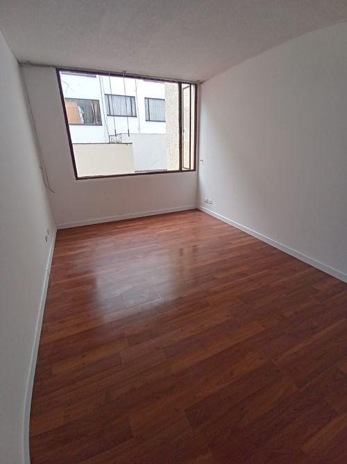 Apartamento en venta en Cedro Salazar, Bogotá · foto 6 de 19