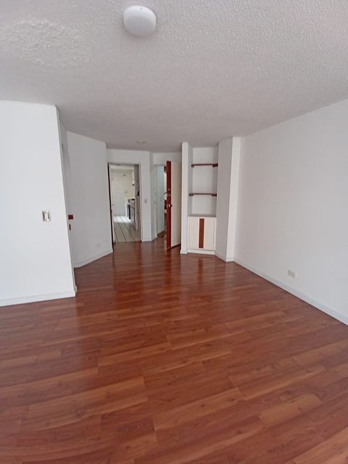 Apartamento en venta en Cedro Salazar, Bogotá · foto 8 de 19