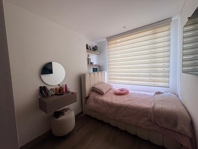 Apartamento de 3 alcobas en venta en Mazuren, Bogotá, 83 m² · foto 5 de 19