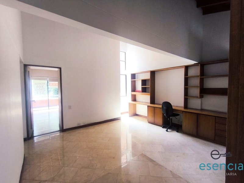 Casa en arriendo en El Poblado, Medellín · foto 12 de 21