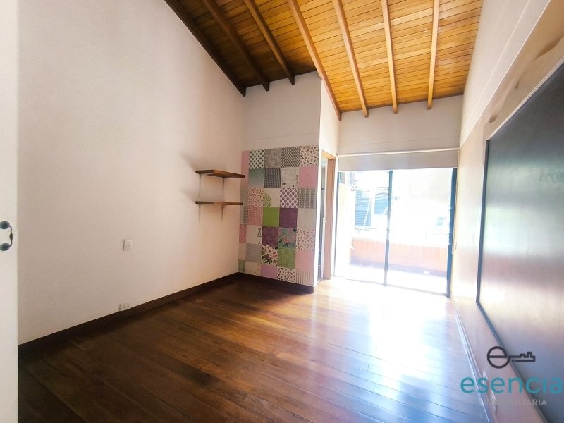 Casa en arriendo en El Poblado, Medellín · foto 14 de 21