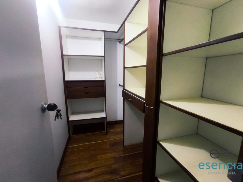 Casa en arriendo en El Poblado, Medellín · foto 16 de 21