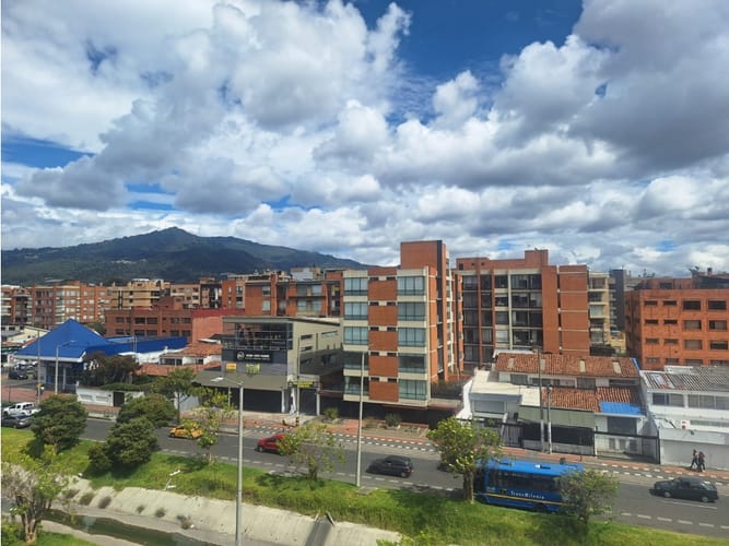 Apartamento en venta en La Calleja, Bogotá · foto 2 de 24