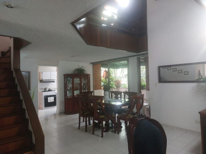 Apartamento de 3 alcobas en venta en El Tesoro, Medellín, 196 m² · foto 7 de 19