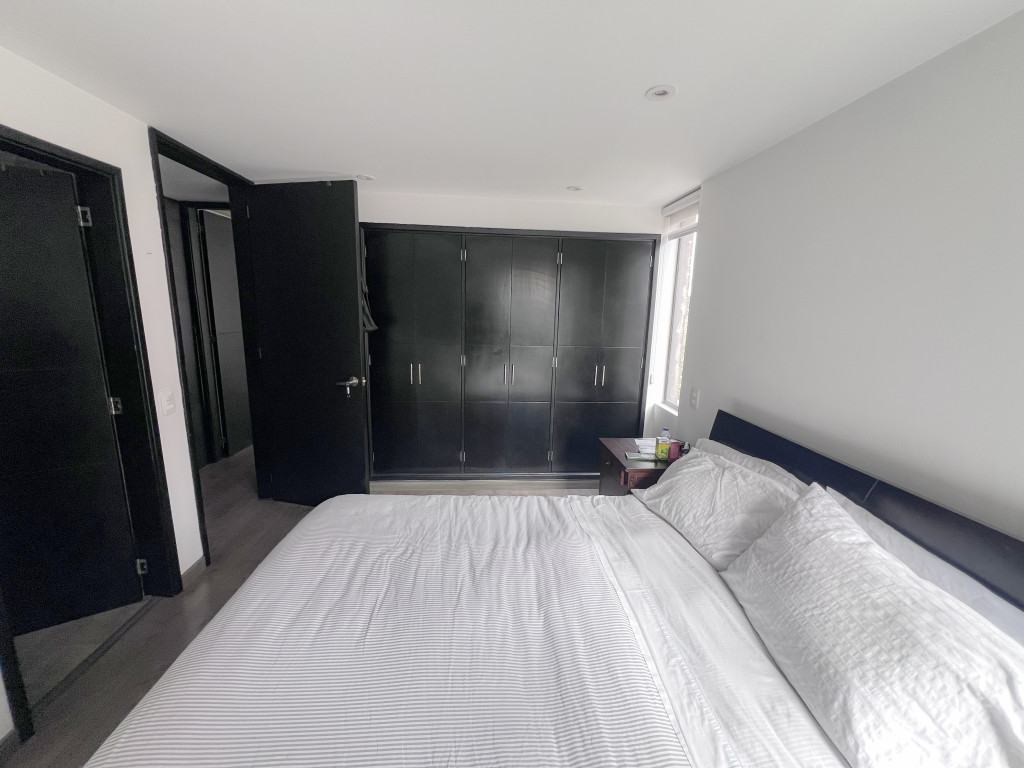 Apartamento en venta en Santa Barbara Central, Bogotá · foto 9 de 14