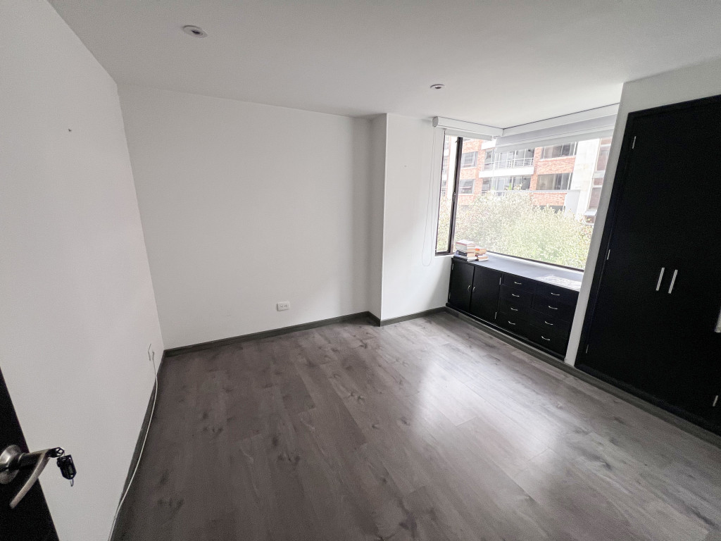 Apartamento en venta en Santa Barbara Central, Bogotá · foto 12 de 14
