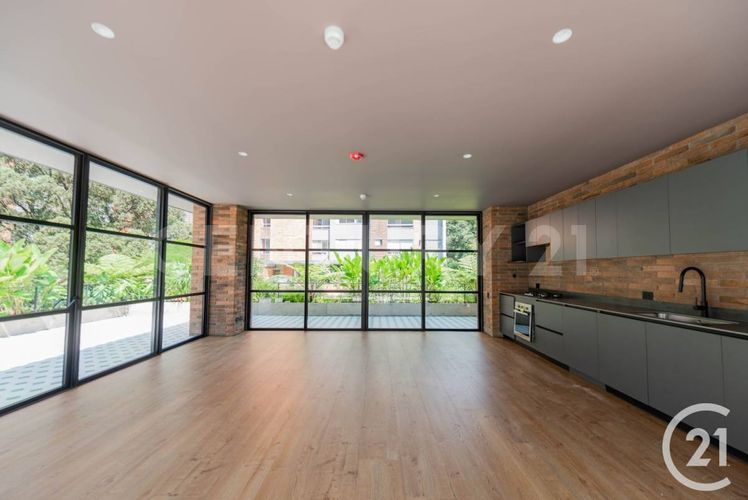 Apartamento de 2 alcobas en venta en Castropol, Medellín, 275 m² · foto 17 de 22