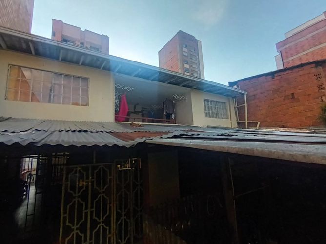Casa de 8 alcobas en venta en San Joaquin, Medellín, 230 m² · foto 21 de 24
