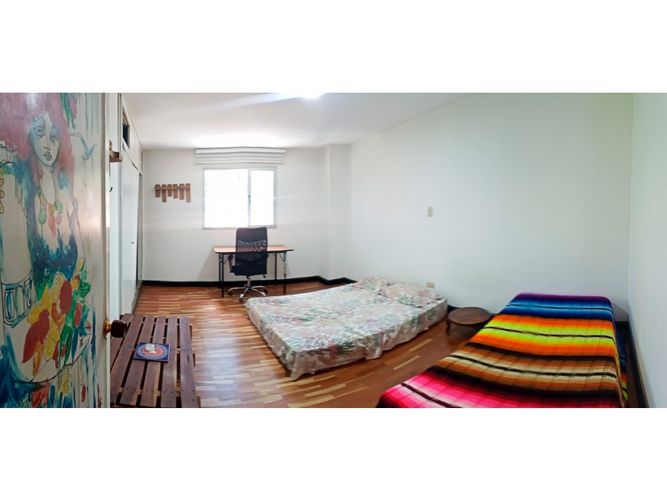 Casa de 4 alcobas en venta en Los Angeles, Medellín, 158 m² · foto 5 de 24