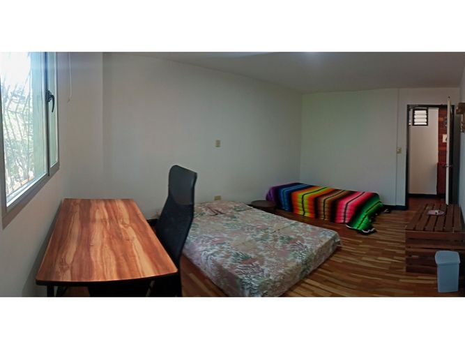 Casa de 4 alcobas en venta en Los Angeles, Medellín, 158 m² · foto 8 de 24
