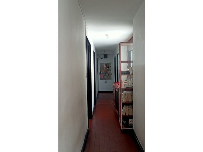Casa de 4 alcobas en venta en Los Angeles, Medellín, 158 m² · foto 9 de 24