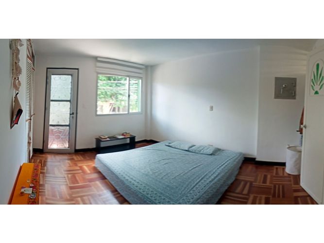 Casa de 4 alcobas en venta en Los Angeles, Medellín, 158 m² · foto 12 de 24