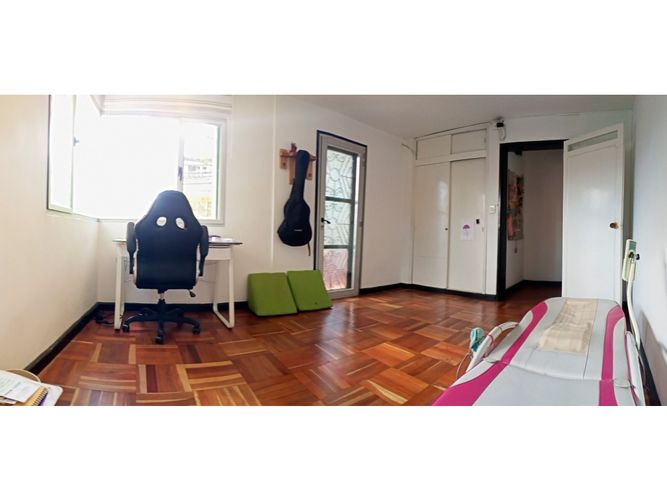 Casa de 4 alcobas en venta en Los Angeles, Medellín, 158 m² · foto 13 de 24