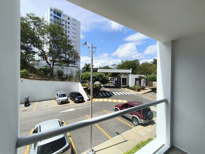 Apartamento de 3 alcobas en venta en La Floresta, Los Patios, 77 m² · foto 13 de 15
