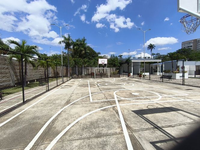 Apartamento de 3 alcobas en venta en La Floresta, Los Patios, 77 m² · foto 14 de 15