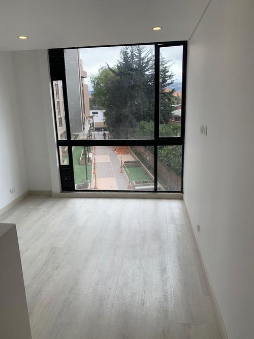Apartaestudio en venta en Niza, Bogotá, 38 m² · foto 2 de 19