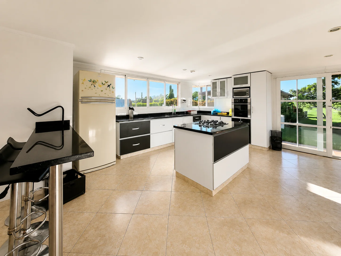 Casa de 6 alcobas en venta en Peralonso, Villavicencio, 795 m² · foto 5 de 24
