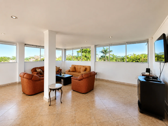 Casa de 6 alcobas en venta en Peralonso, Villavicencio, 795 m² · foto 8 de 24