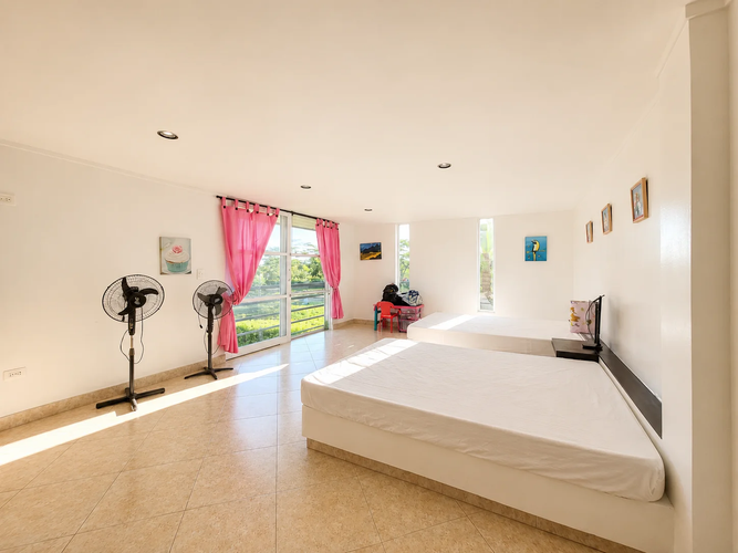 Casa de 6 alcobas en venta en Peralonso, Villavicencio, 795 m² · foto 13 de 24