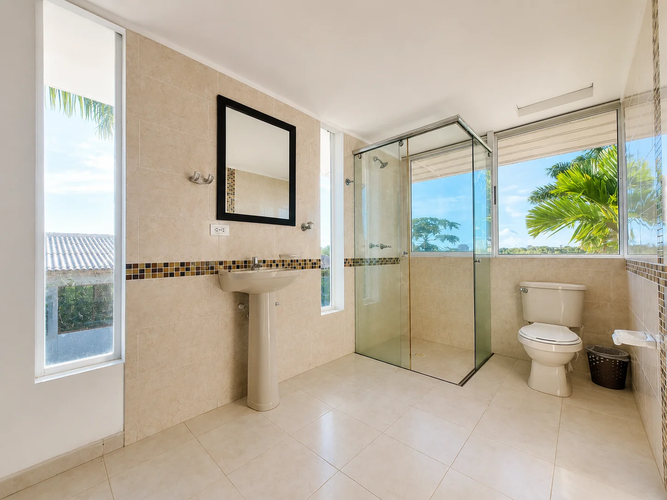 Casa de 6 alcobas en venta en Peralonso, Villavicencio, 795 m² · foto 14 de 24