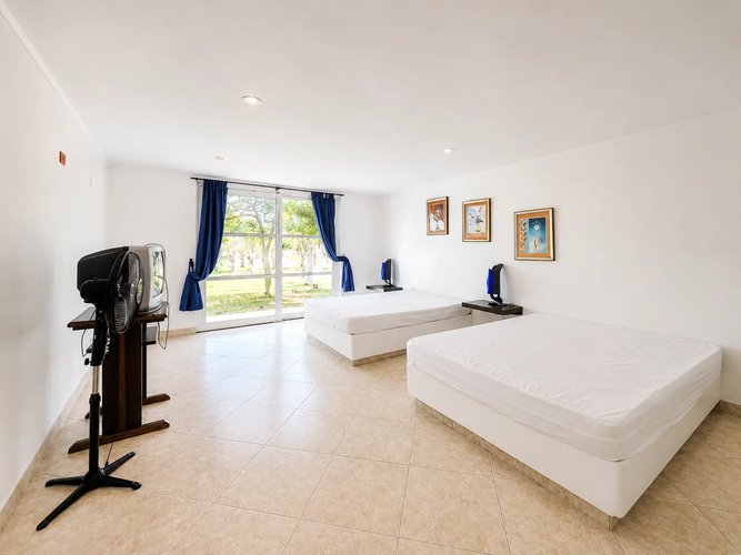 Casa de 6 alcobas en venta en Peralonso, Villavicencio, 795 m² · foto 21 de 24