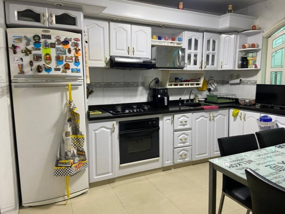 Casa en venta en Normandia, Bogotá · foto 4 de 21