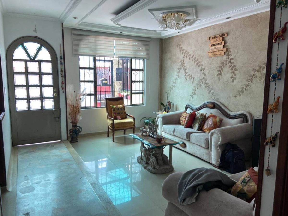 Casa en venta en Normandia, Bogotá · foto 5 de 21