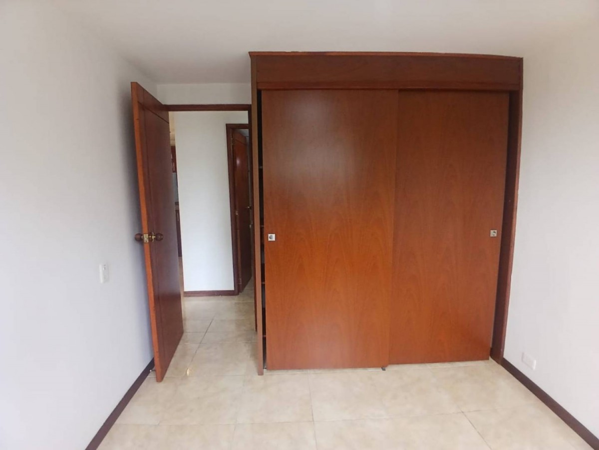 Apartamento en venta en Suramérica, Itagüí · foto 8 de 17