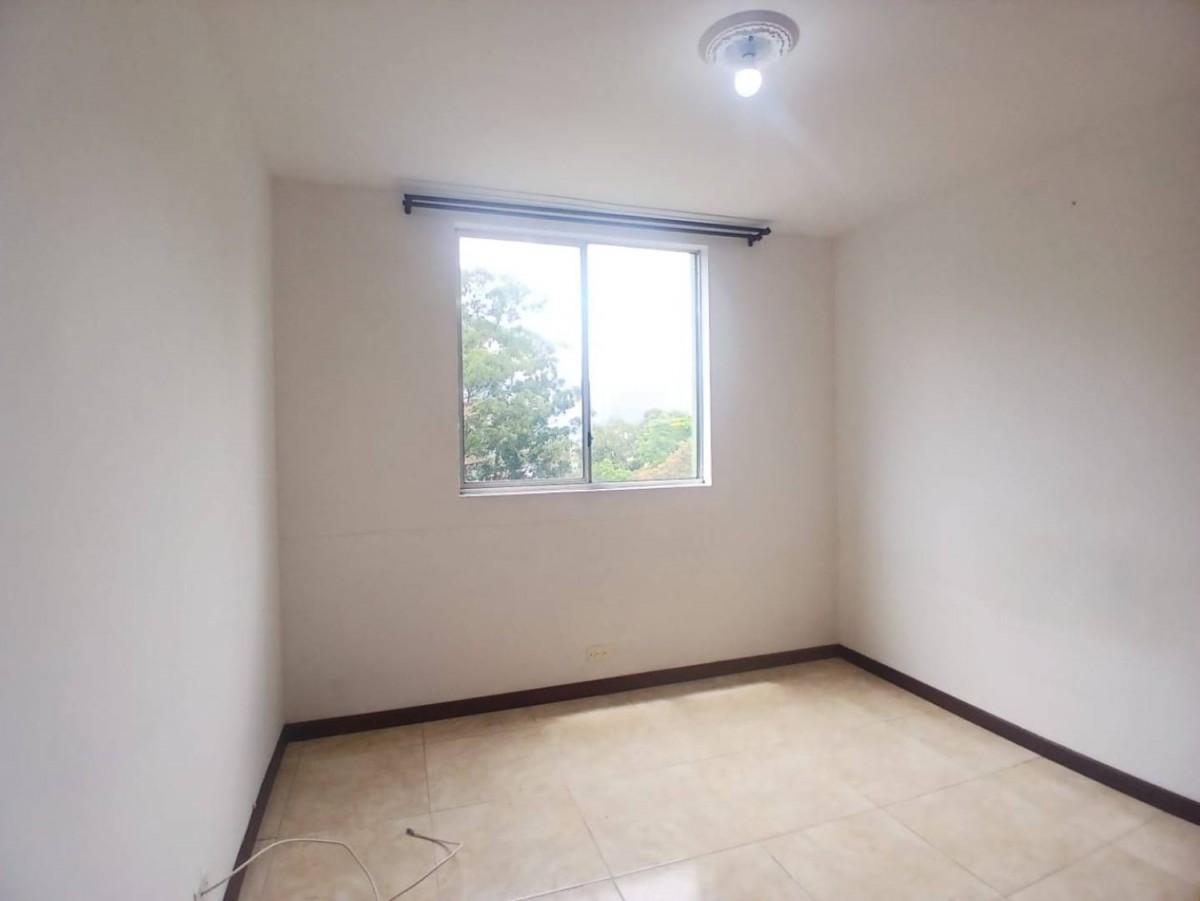 Apartamento en venta en Suramérica, Itagüí · foto 10 de 17