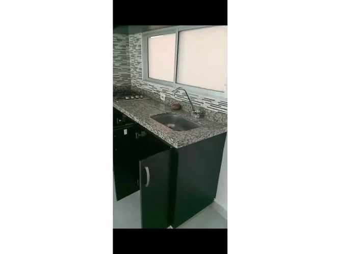 Apartamento de 3 alcobas en venta en Santander, Girardot, 62 m² · foto 3 de 7
