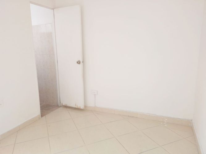 Oficina en arriendo en Laureles, Medellín, 250 m² · foto 3 de 17