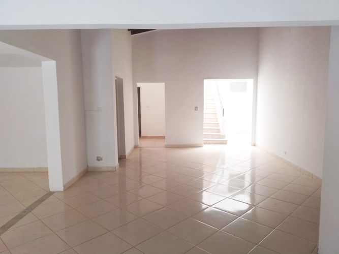 Oficina en arriendo en Laureles, Medellín, 250 m² · foto 2 de 17