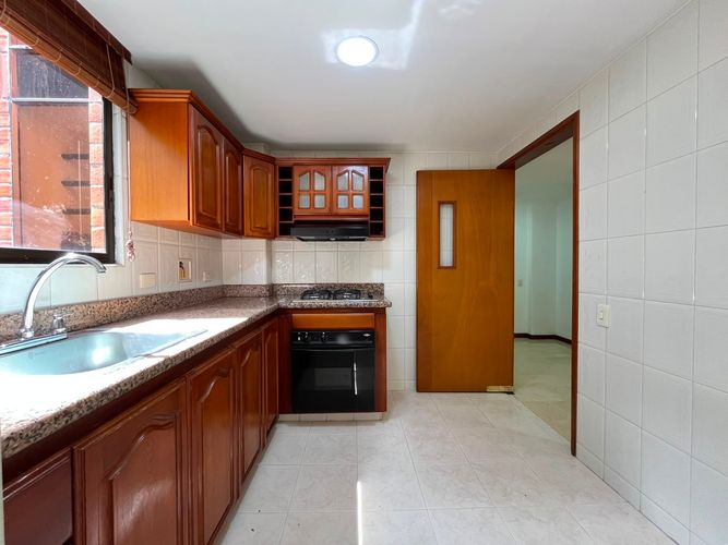 Apartamento de 2 alcobas en arriendo en El Poblado, Medellín, 92 m² · foto 3 de 20