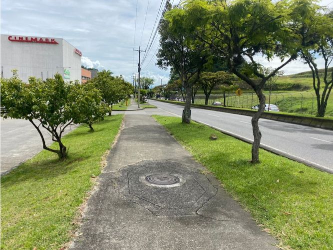 Local en venta en Aeropuerto, Pereira, 24 m² · foto 7 de 16